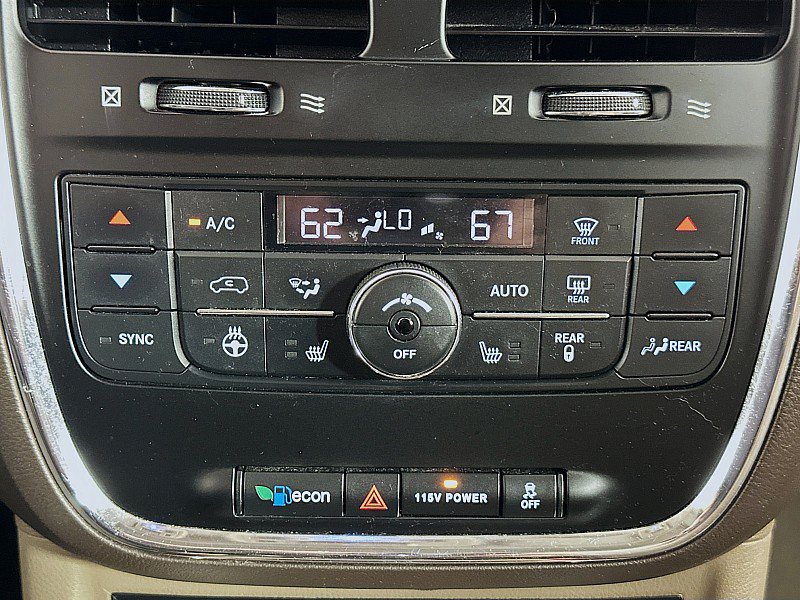Used 2013 Chrysler Town & Country Limited w/ Luxury Group FWD image 17
