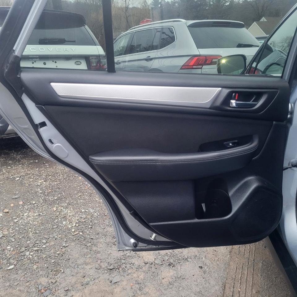 Used 2016 Subaru Outback 2.5i Premium image 30