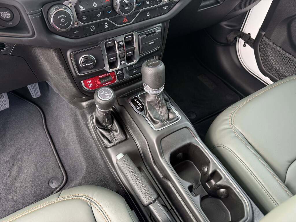 New 2026 Jeep Gladiator Mojave image 23