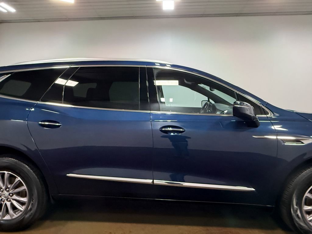 Used 2023 Buick Enclave Essence AWD/4WD image 32