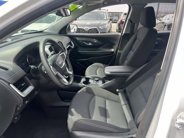 Used 2023 GMC Terrain SLE w/ Driver Convenience Package AWD/4WD image 16