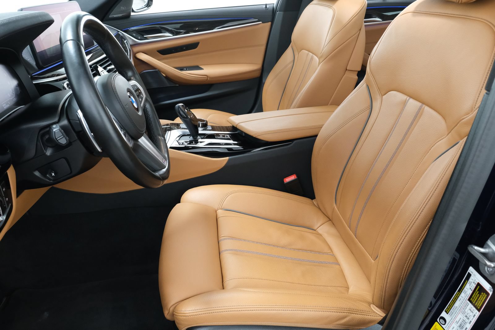 Used 2023 BMW M550i xDrive w/ Executive Package AWD/4WD image 30