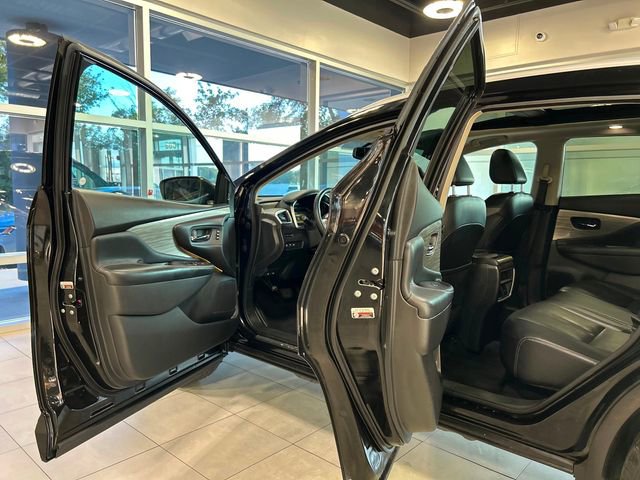 Used 2018 Nissan Murano SL w/ Moonroof Package image 17