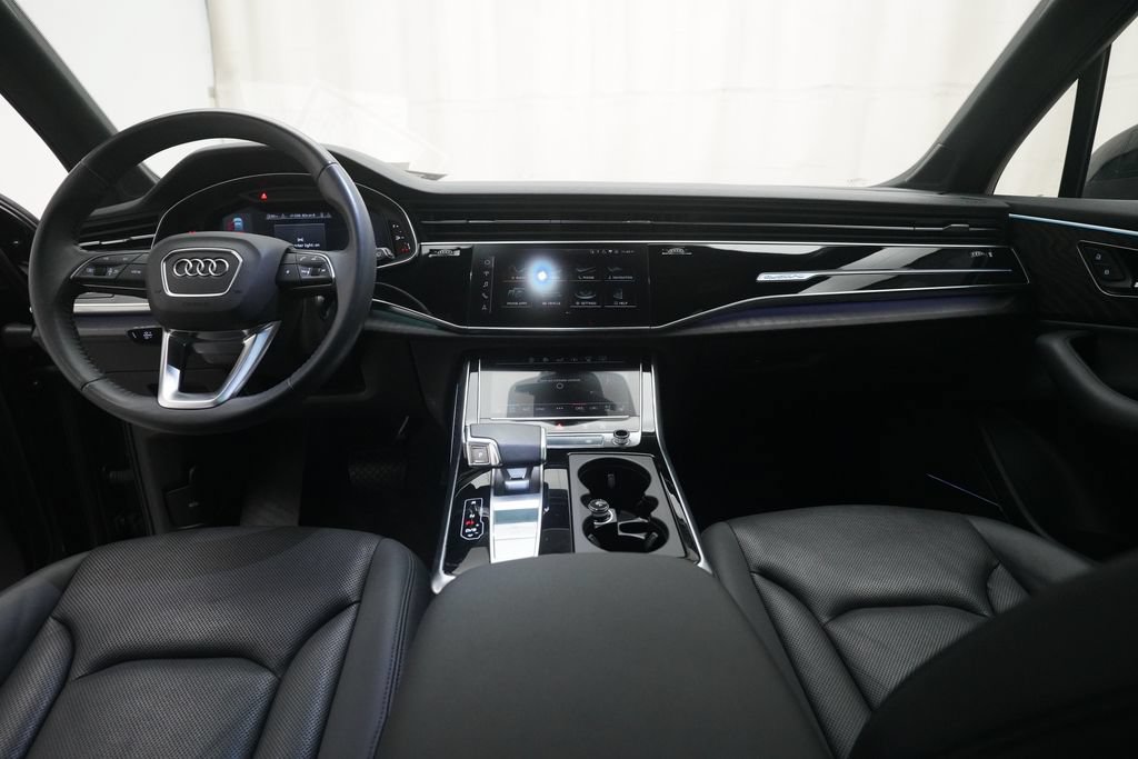 Used 2020 Audi Q7 3.0T Prestige w/ Prestige Package AWD/4WD image 5
