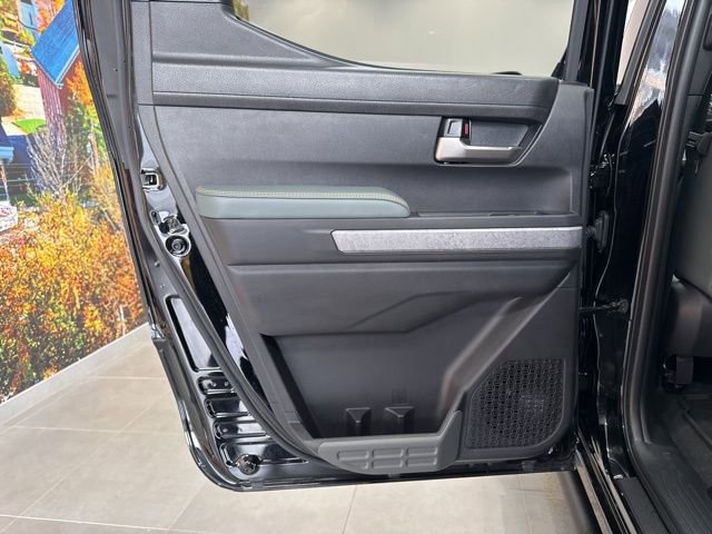 Used 2025 Toyota Tacoma Trailhunter image 38