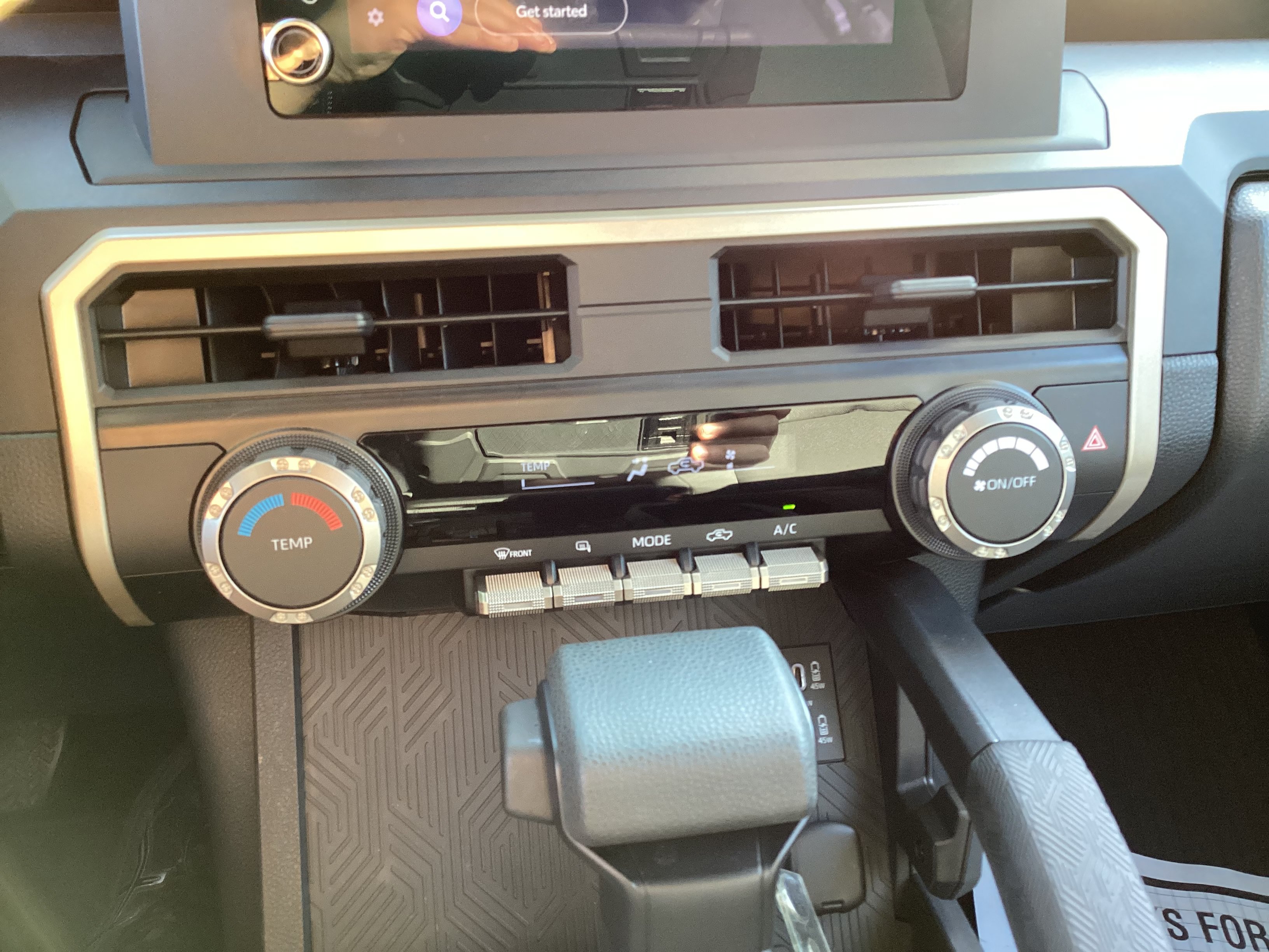Certified 2025 Toyota Tacoma SR AWD/4WD image 10