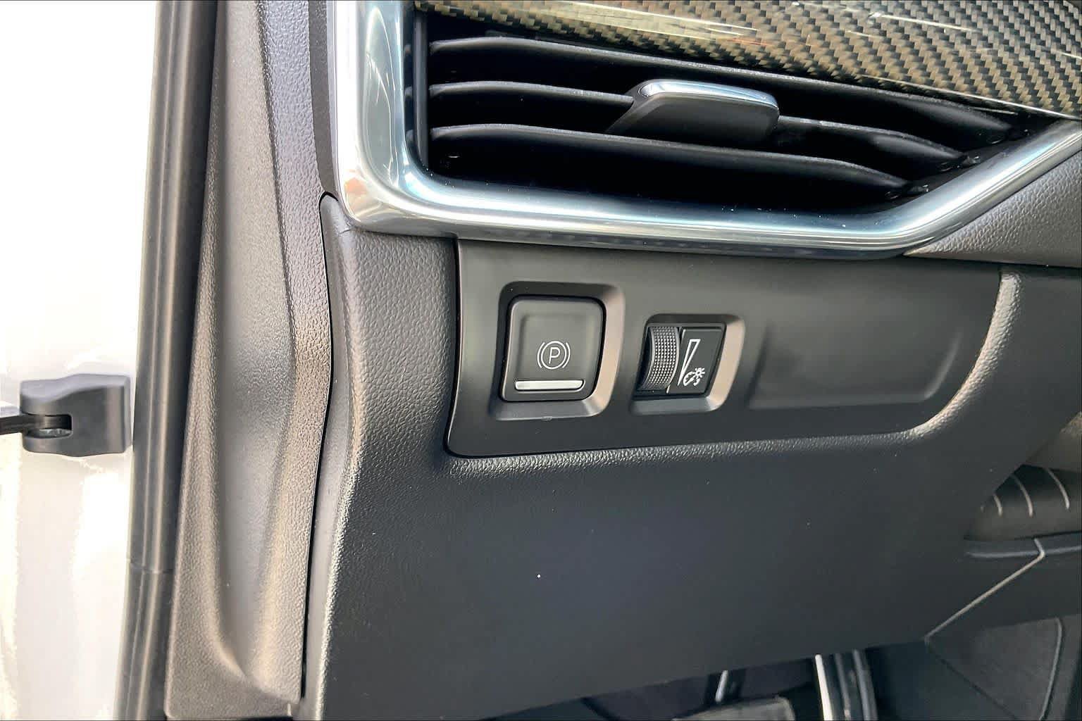 Used 2019 Cadillac XT4 Sport w/ Driver Awareness Package FWD image 12