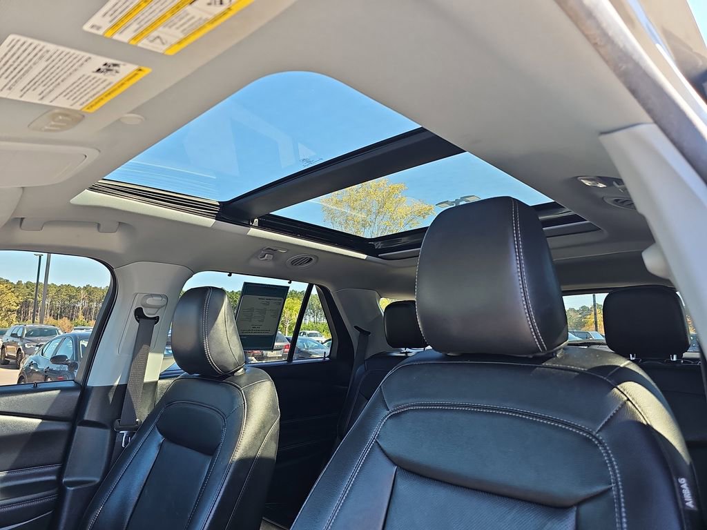 Used 2022 Ford Explorer Limited w/ Equipment Group 301A image 36