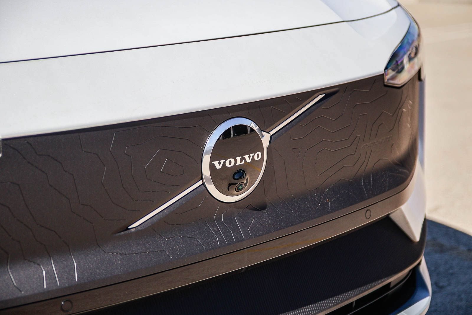 New 2026 Volvo EX30 Cross Country Ultra w/ Protection Package Premier AWD/4WD image 11