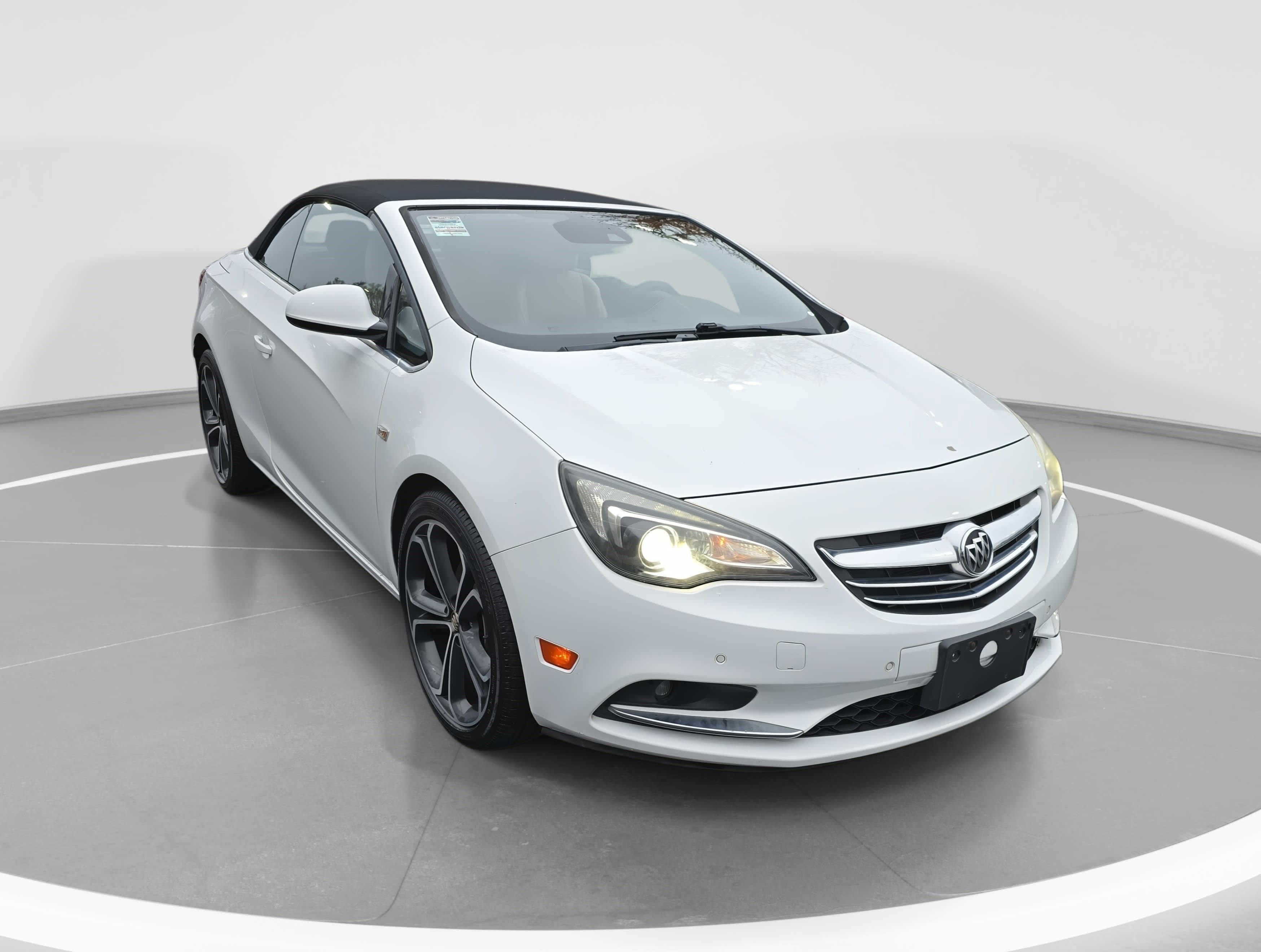 Used 2016 Buick Cascada Premium image 3