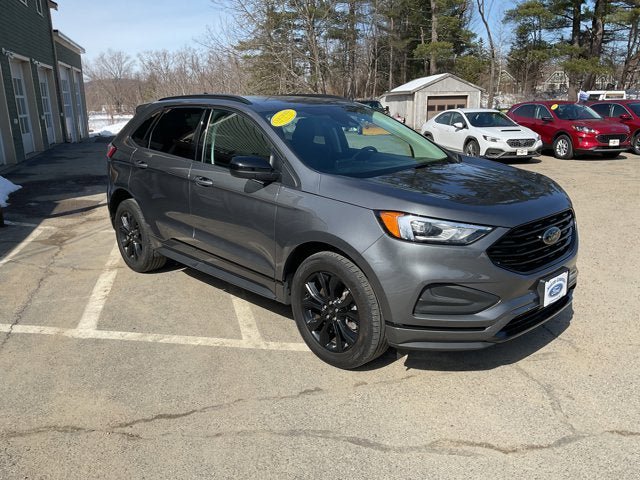 Used 2022 Ford Edge SE w/ Black Appearance Package AWD/4WD image 4