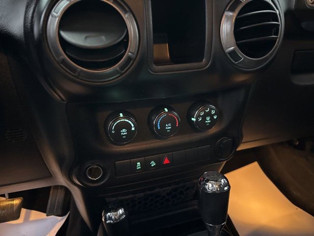 Used 2018 Jeep Wrangler Sport image 28