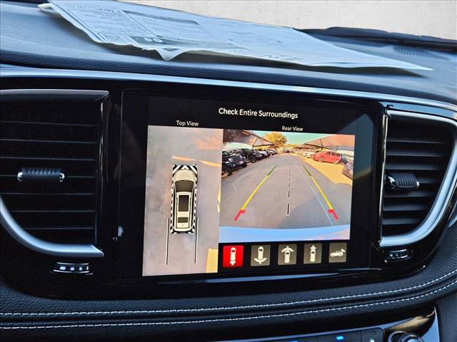 New 2026 Chrysler Pacifica Select image 19