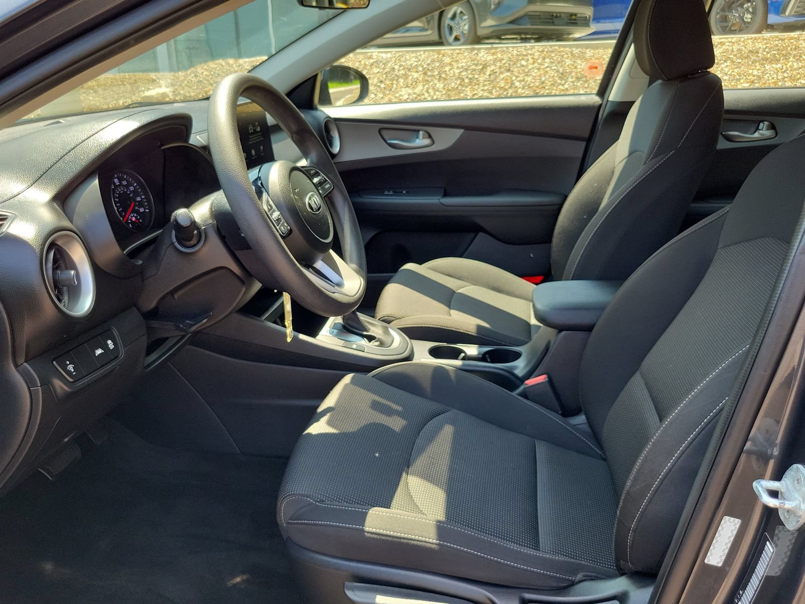 Used 2021 Kia Forte LXS FWD image 9