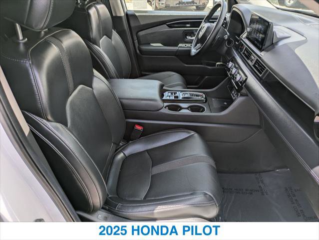 Certified 2025 Honda Pilot Touring image 25