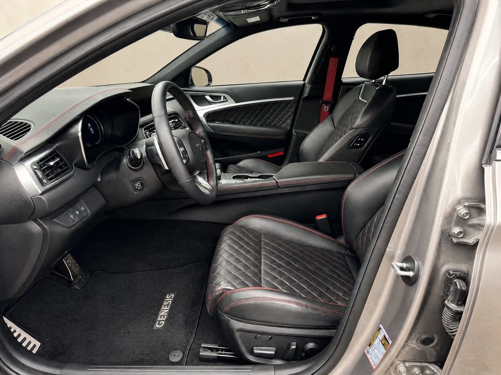Used 2023 Genesis G70 3.3T w/ Sport Prestige Package RWD image 11