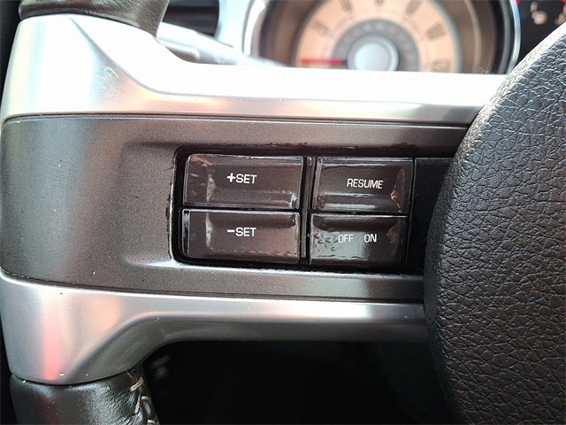 Used 2010 Ford Mustang Convertible image 19