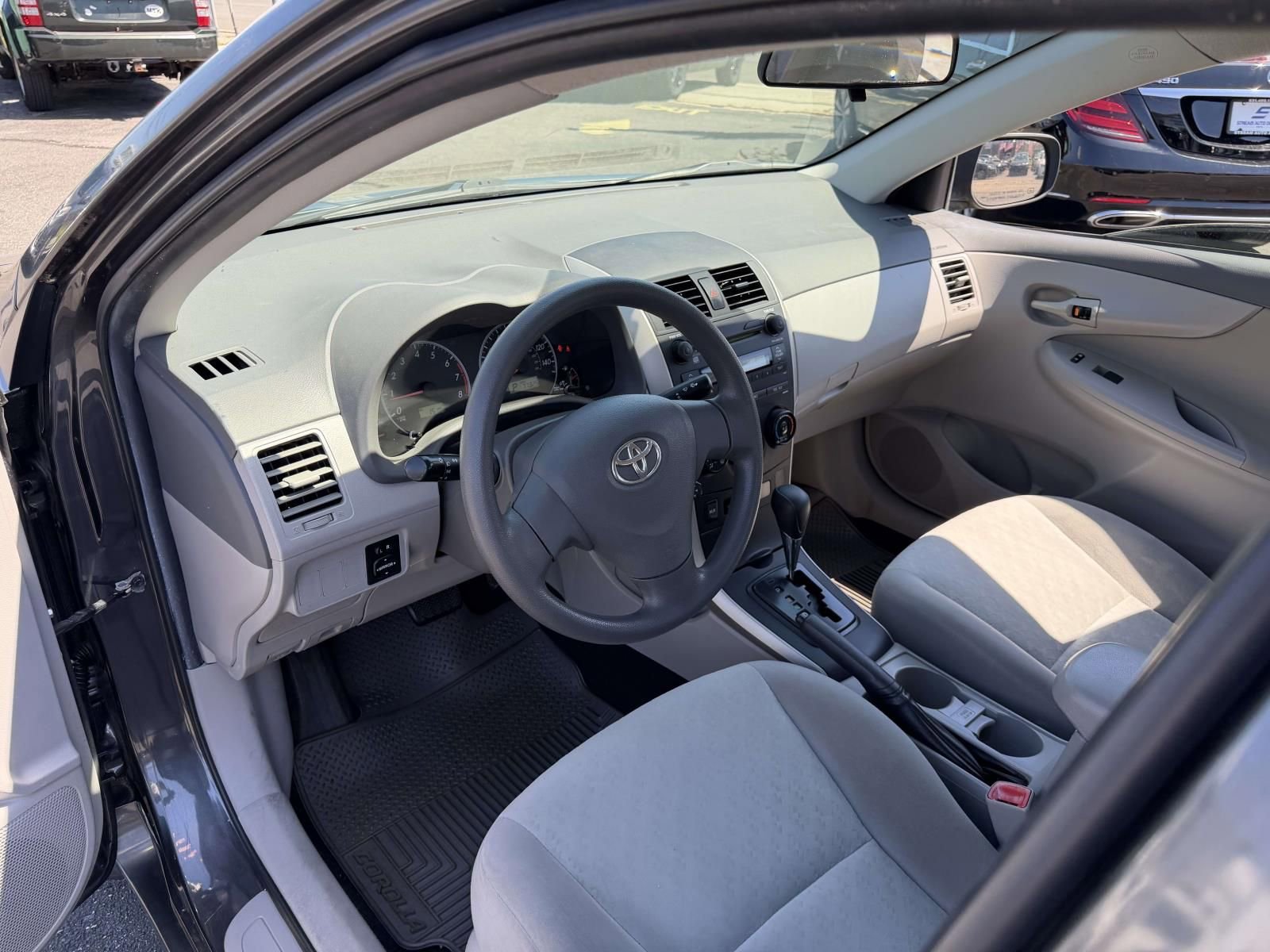 Used 2009 Toyota Corolla LE FWD image 22