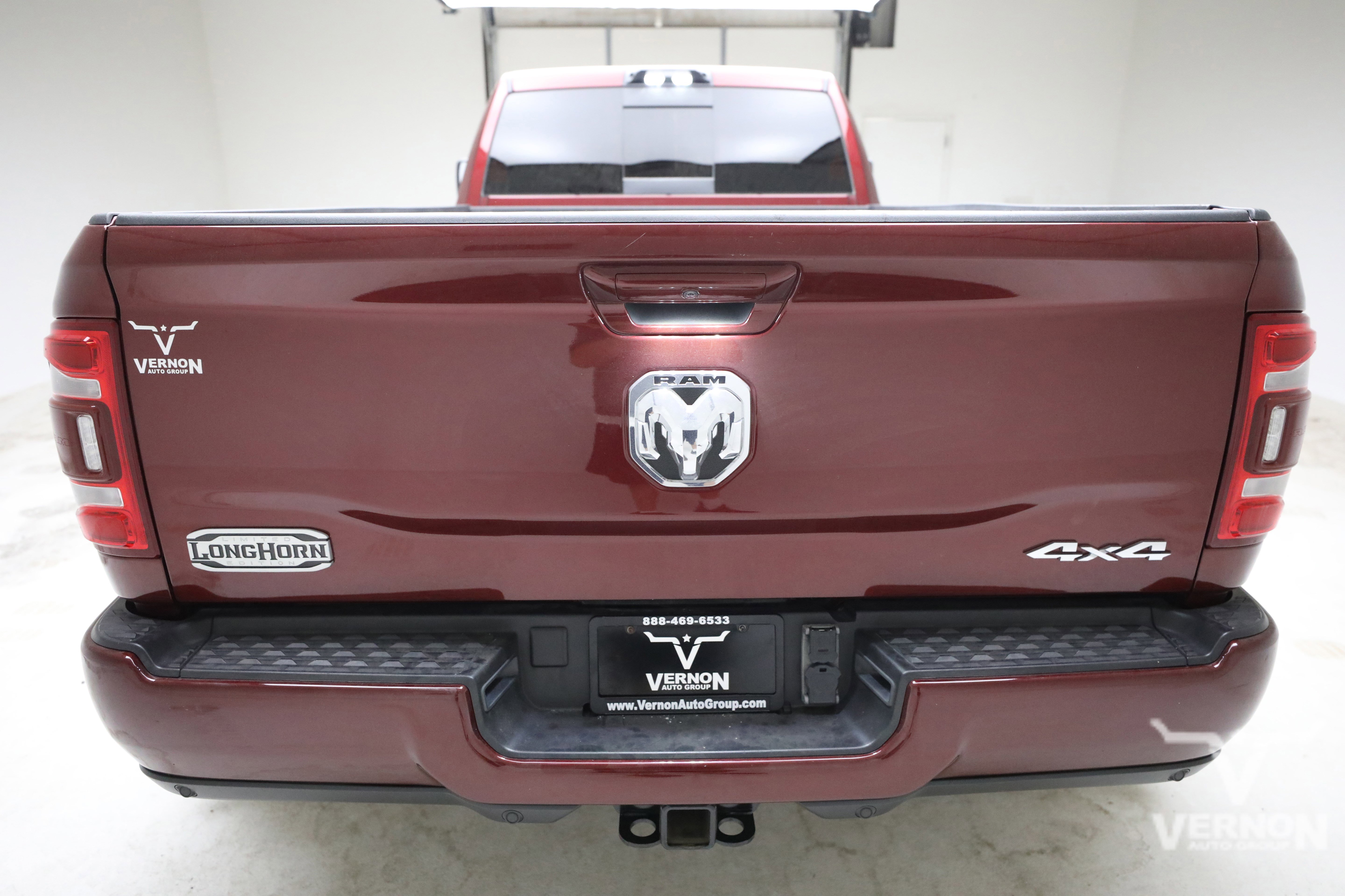 Used 2024 RAM 3500 Limited w/ Towing Technology Group AWD/4WD image 3