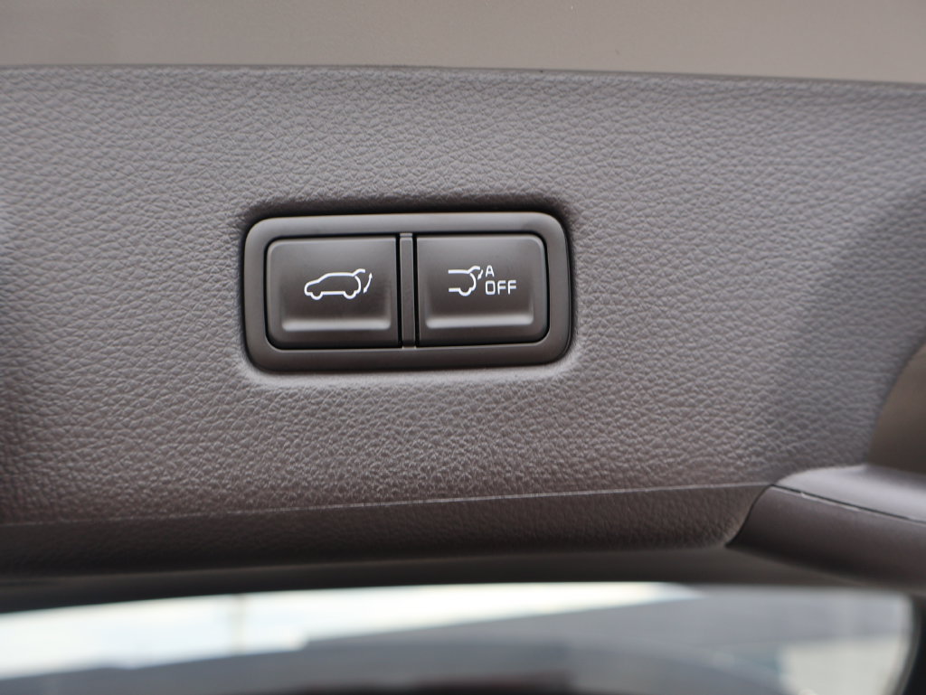 New 2027 Kia Carnival SX w/ Dark Edition Package FWD image 16