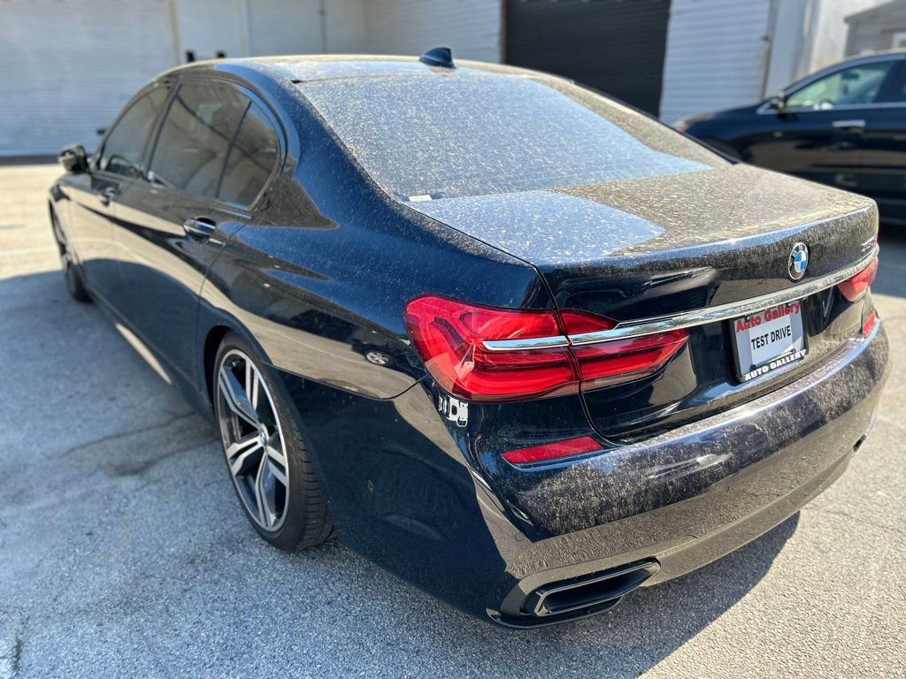 Used 2016 BMW 750i RWD image 5
