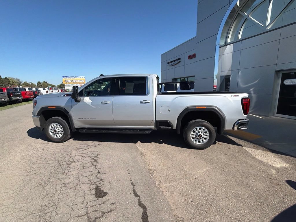 Used 2020 GMC Sierra 2500 SLE w/ SLE Value Package; AWD/4WD image 9