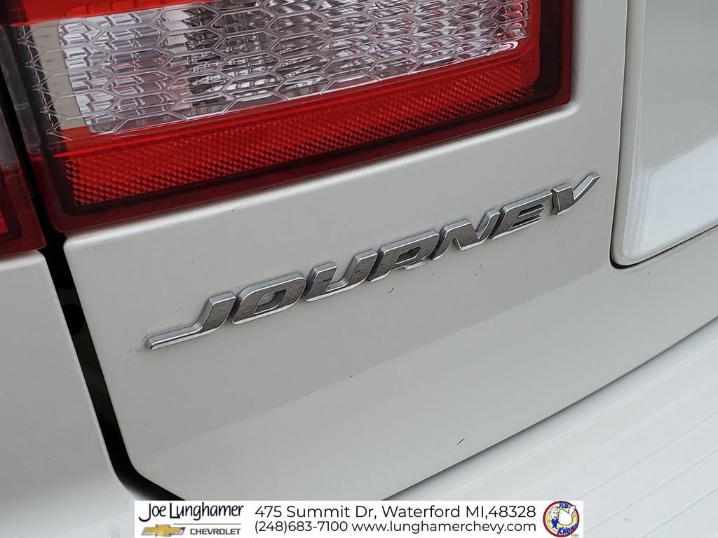 Used 2019 Dodge Journey SE w/ Blacktop Package FWD image 31