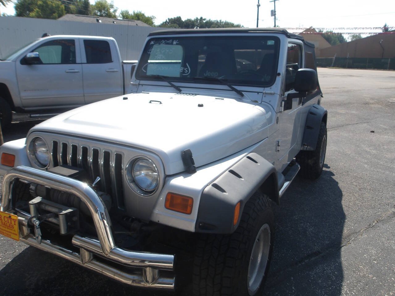 Used 2004 Jeep Wrangler 4WD image 3