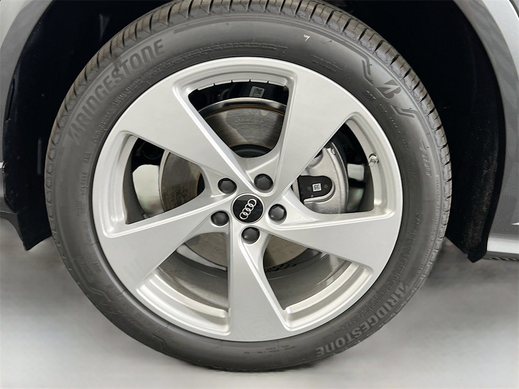 New 2025 Audi Q5 Premium Plus image 31