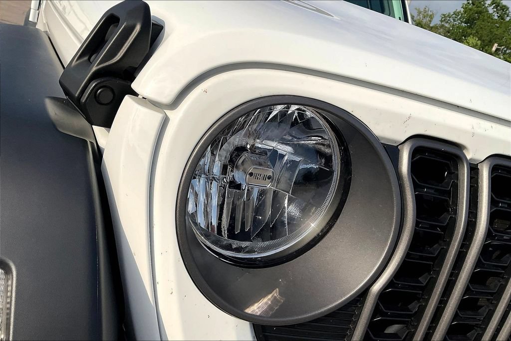Used 2026 Jeep Wrangler Sport AWD/4WD image 25