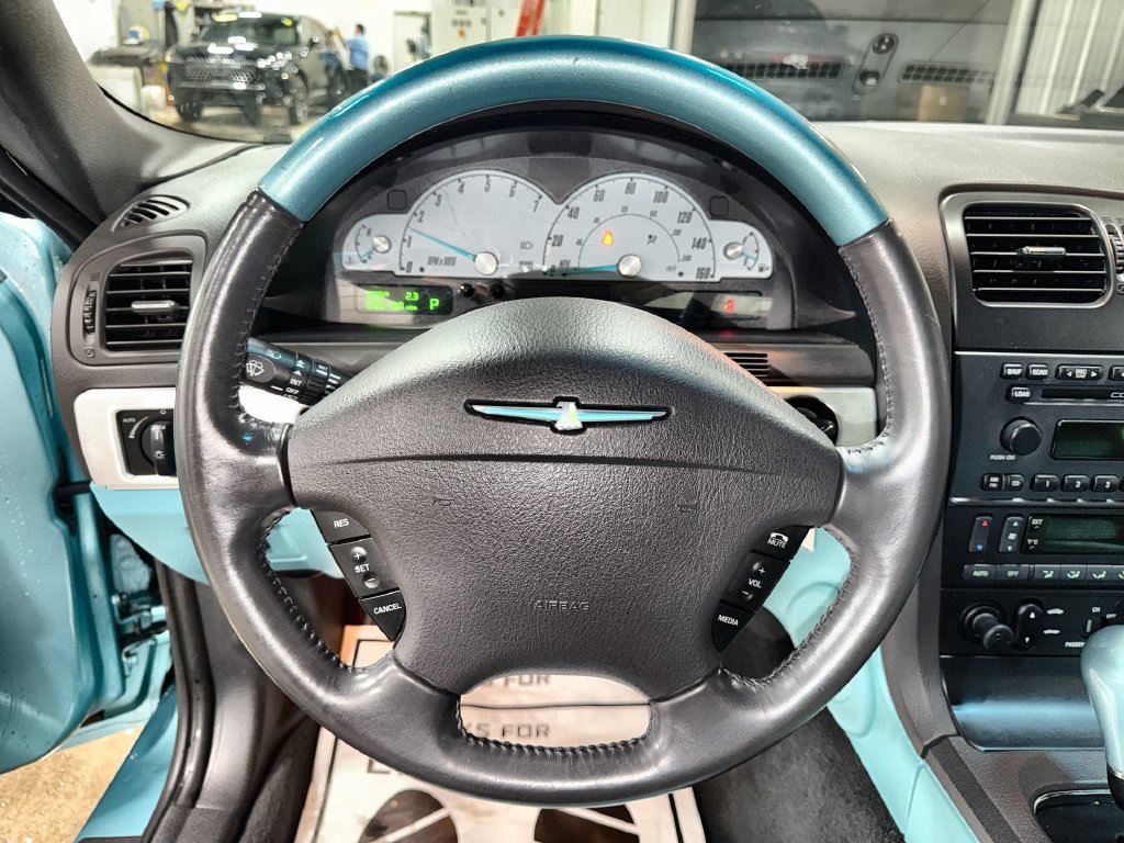 Used 2002 Ford Thunderbird RWD image 11