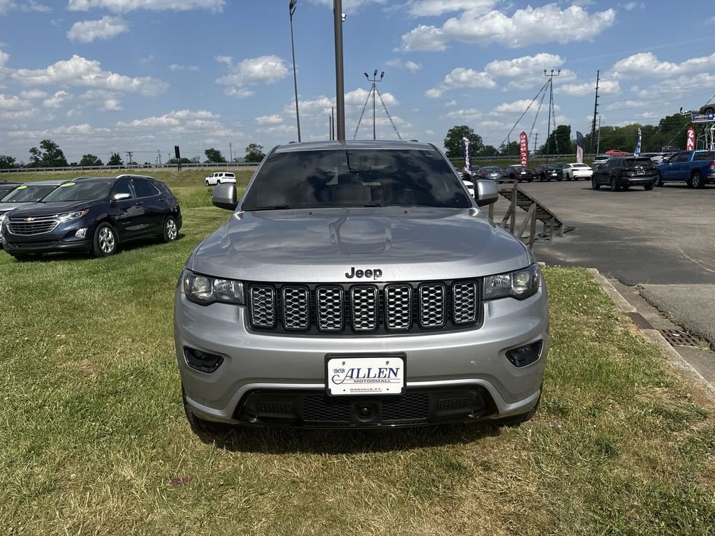 Used 2021 Jeep Grand Cherokee Laredo X AWD/4WD image 16