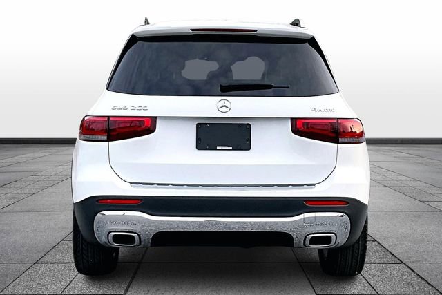 Certified 2023 Mercedes-Benz GLB 250 4MATIC image 8