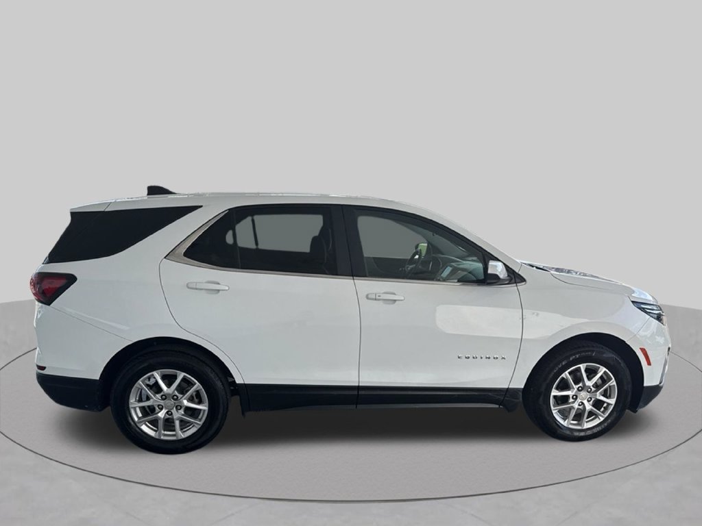 Used 2024 Chevrolet Equinox LT FWD image 11