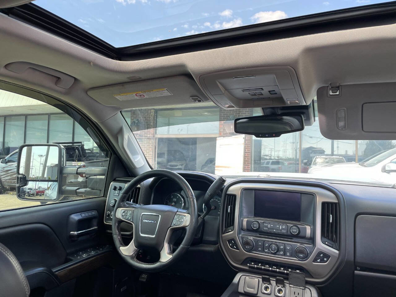 Used 2019 GMC Sierra 3500 Denali w/ Duramax Plus Package image 30