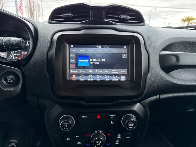 Used 2021 Jeep Renegade Sport w/ Sport Appearance Group image 22