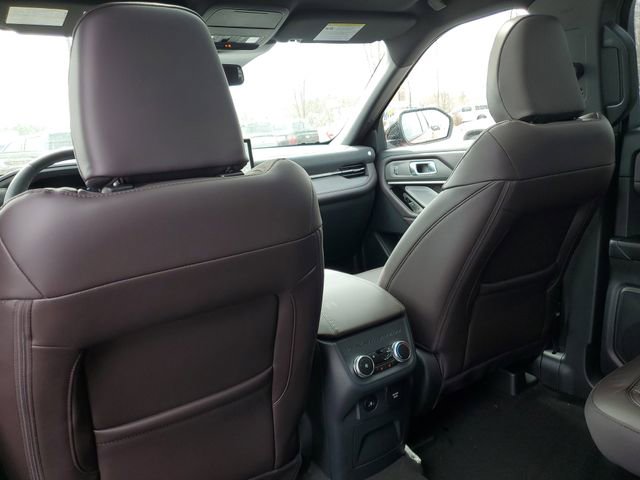 New 2026 Ford Explorer Platinum w/ LUX Leather Package image 36