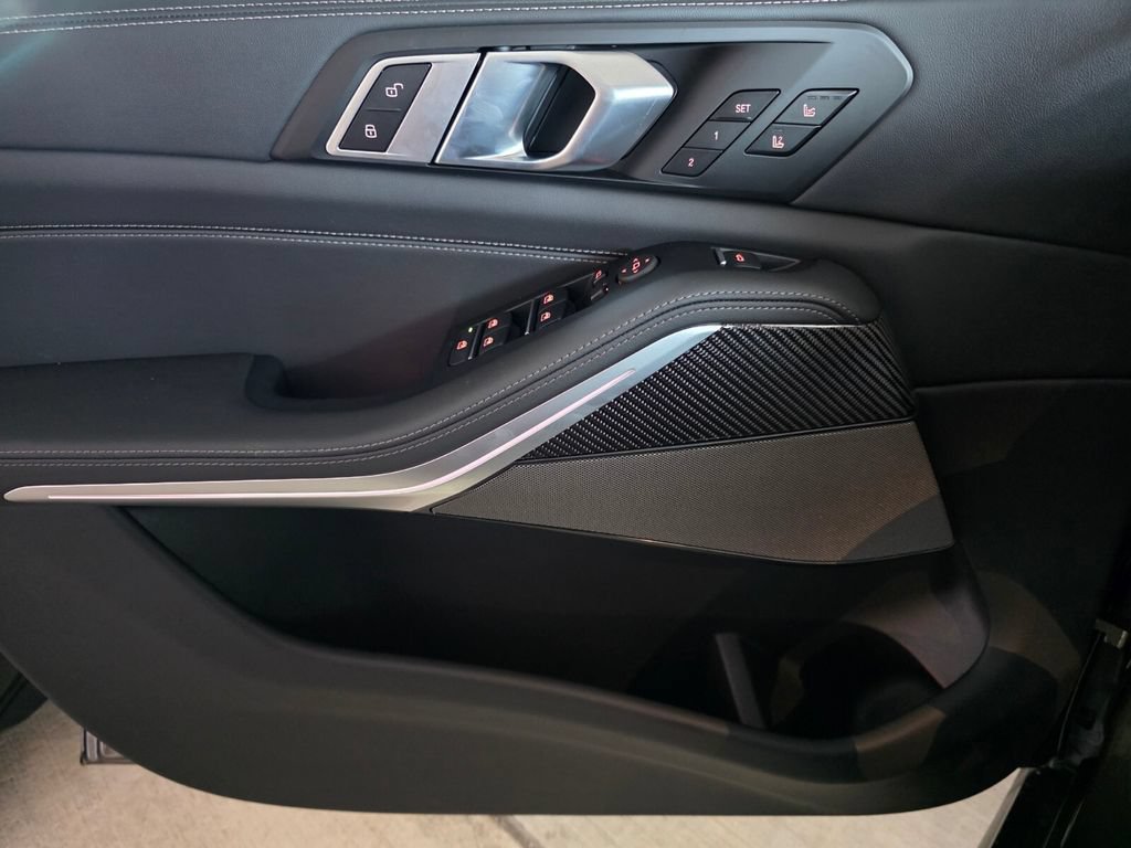 New 2026 BMW X5 M60i AWD/4WD image 16