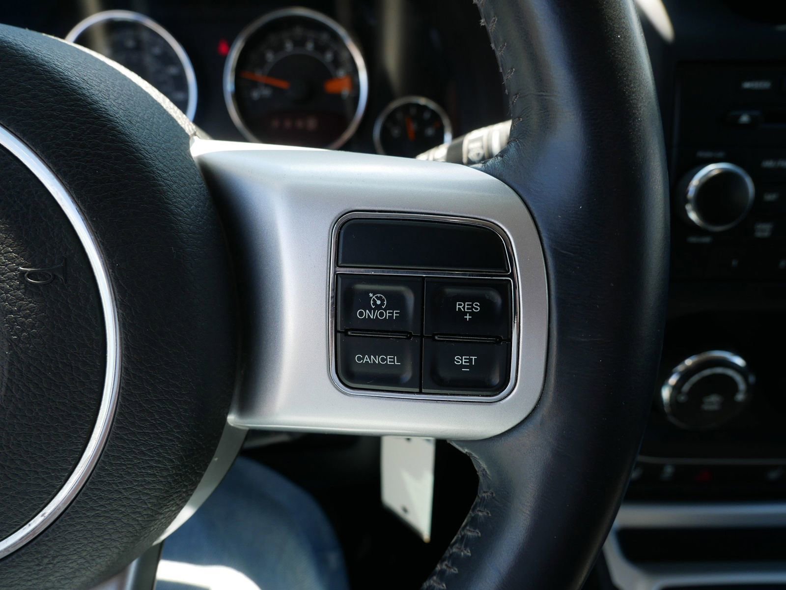 Used 2016 Jeep Compass Latitude w/ All Weather Capability Group AWD/4WD image 25