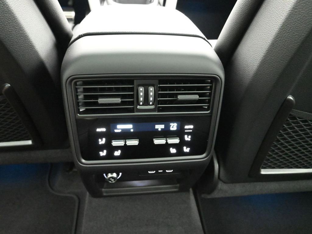 New 2026 Porsche Cayenne S image 17