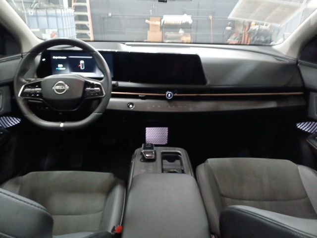 Used 2024 Nissan Ariya AWD image 30