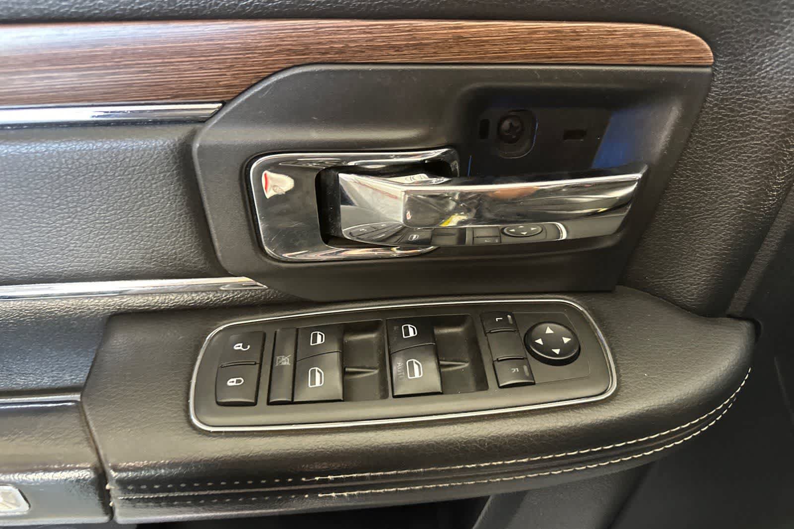 Used 2014 RAM 2500 Laramie w/ Protection Group AWD/4WD image 15