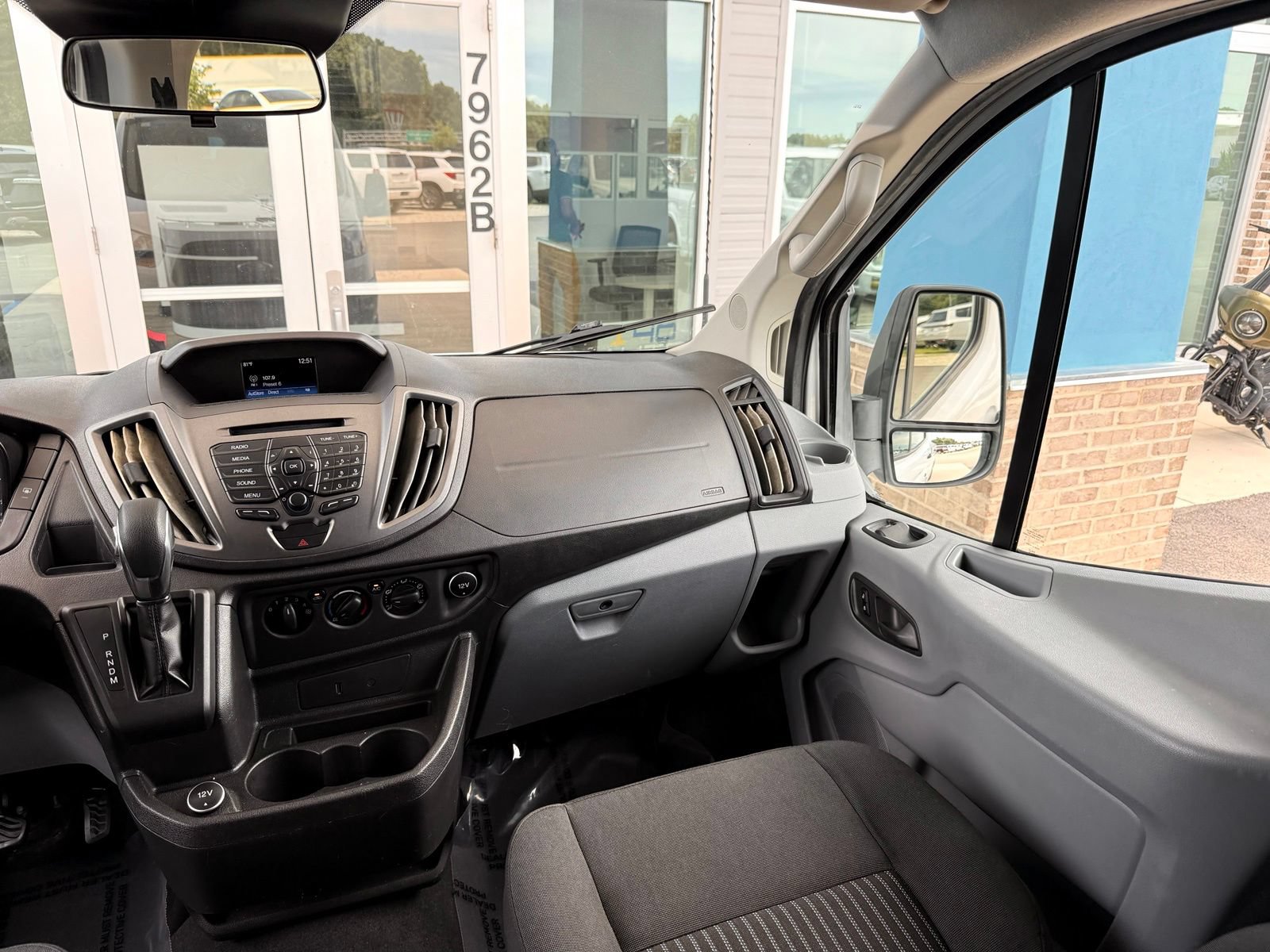 Used 2018 Ford Transit 150 XL RWD image 24