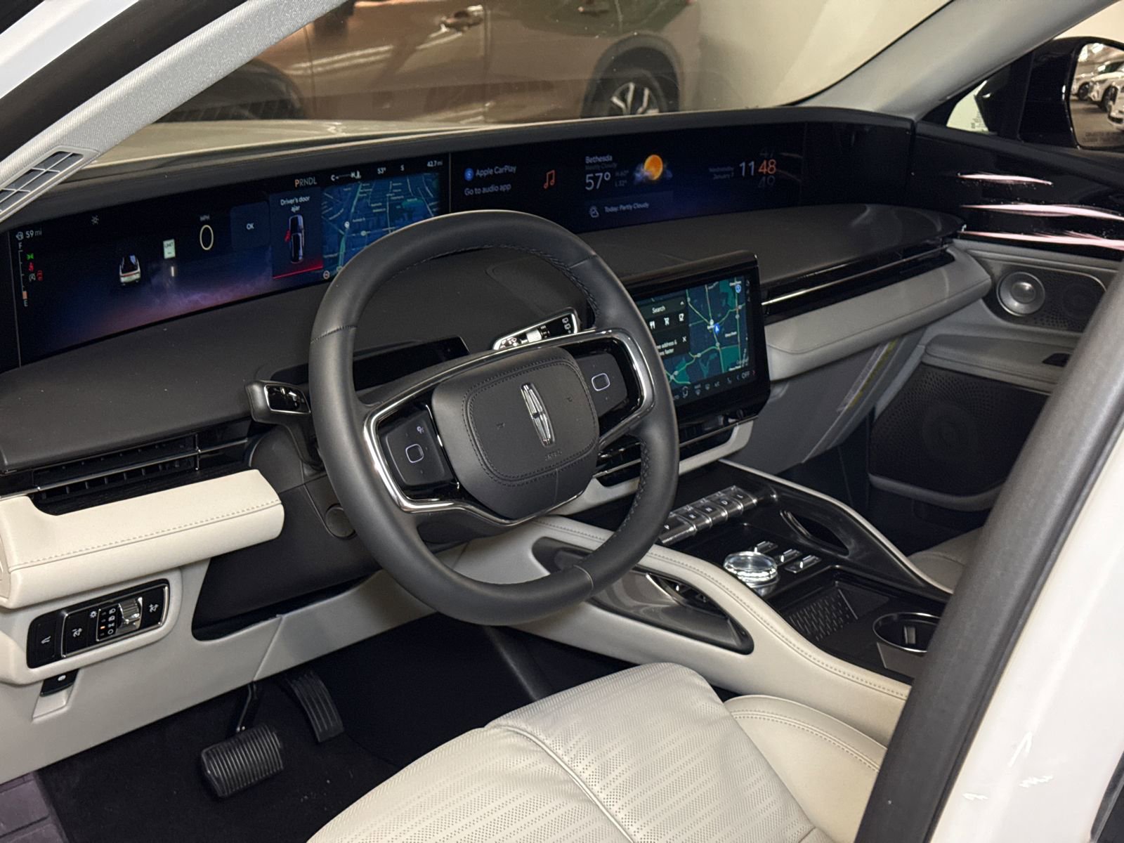 New 2026 Lincoln Nautilus Reserve AWD/4WD image 17