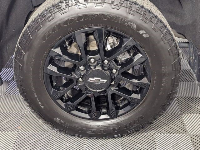 Certified 2025 Chevrolet Silverado 2500 Custom w/ Custom Value Package image 11