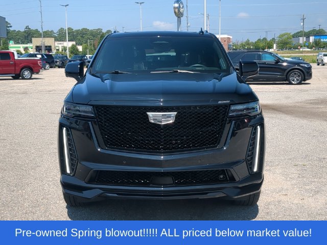 Used 2024 Cadillac Escalade V w/ Heavy-Duty Trailer Package AWD/4WD image 16