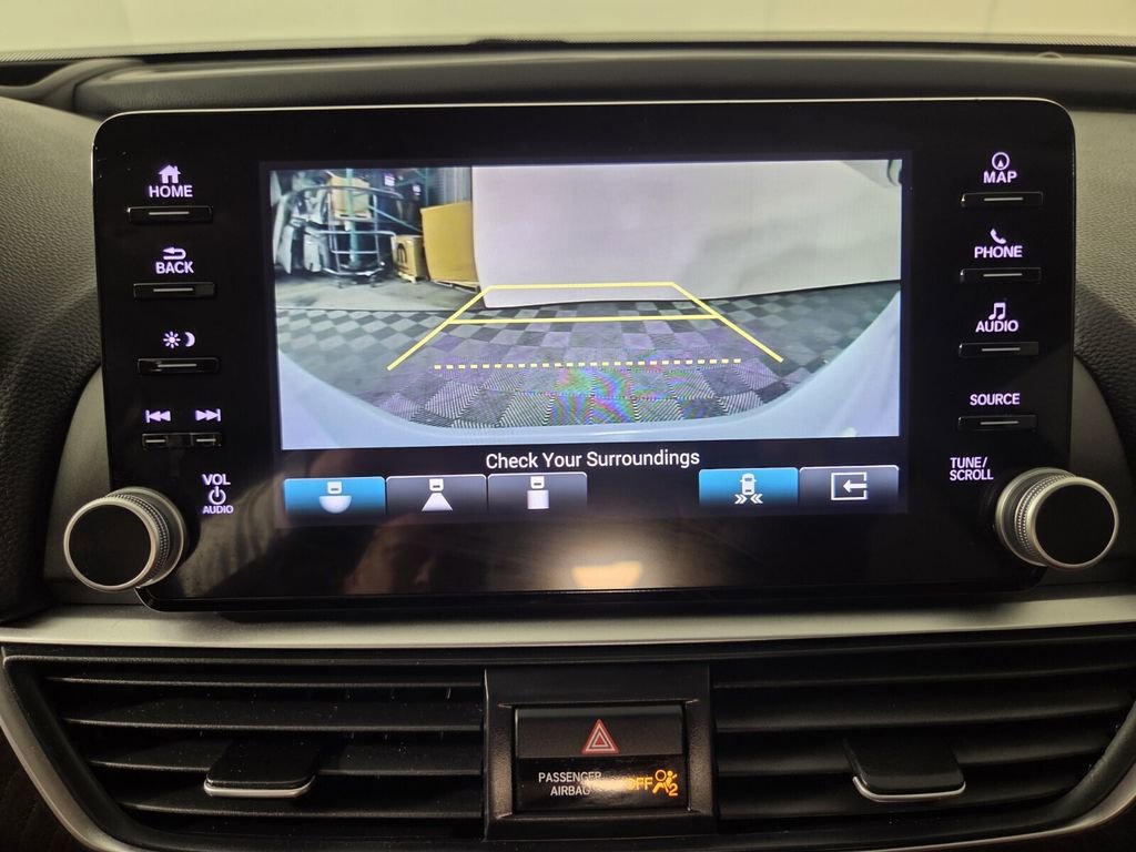 Used 2021 Honda Accord Touring image 12