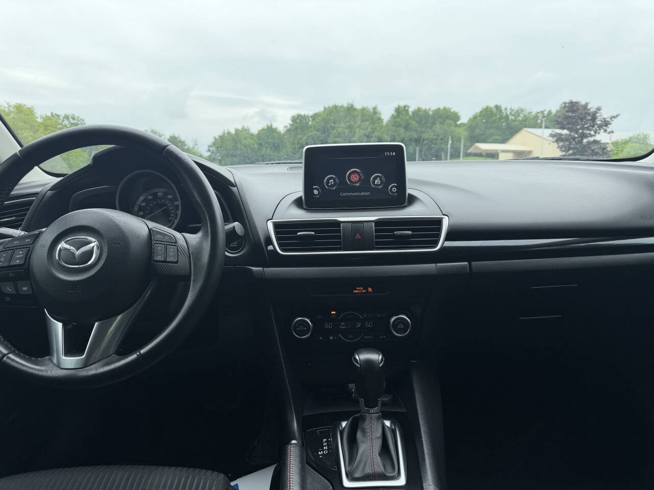 Used 2015 MAZDA MAZDA3 i Touring w/ Technology Package FWD image 15