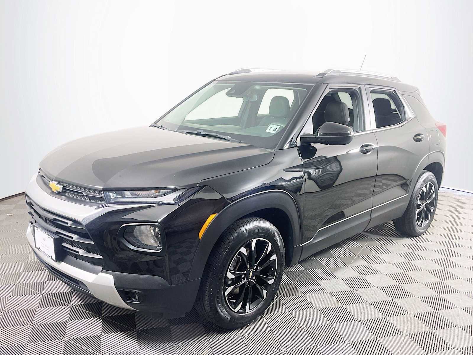 Used 2021 Chevrolet TrailBlazer LT w/ Driver Confidence Package