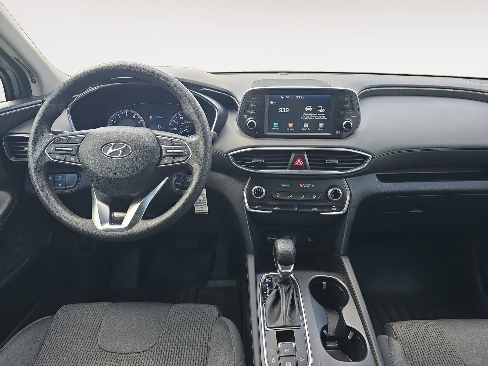 Used 2019 Hyundai Santa Fe SE AWD/4WD image 9